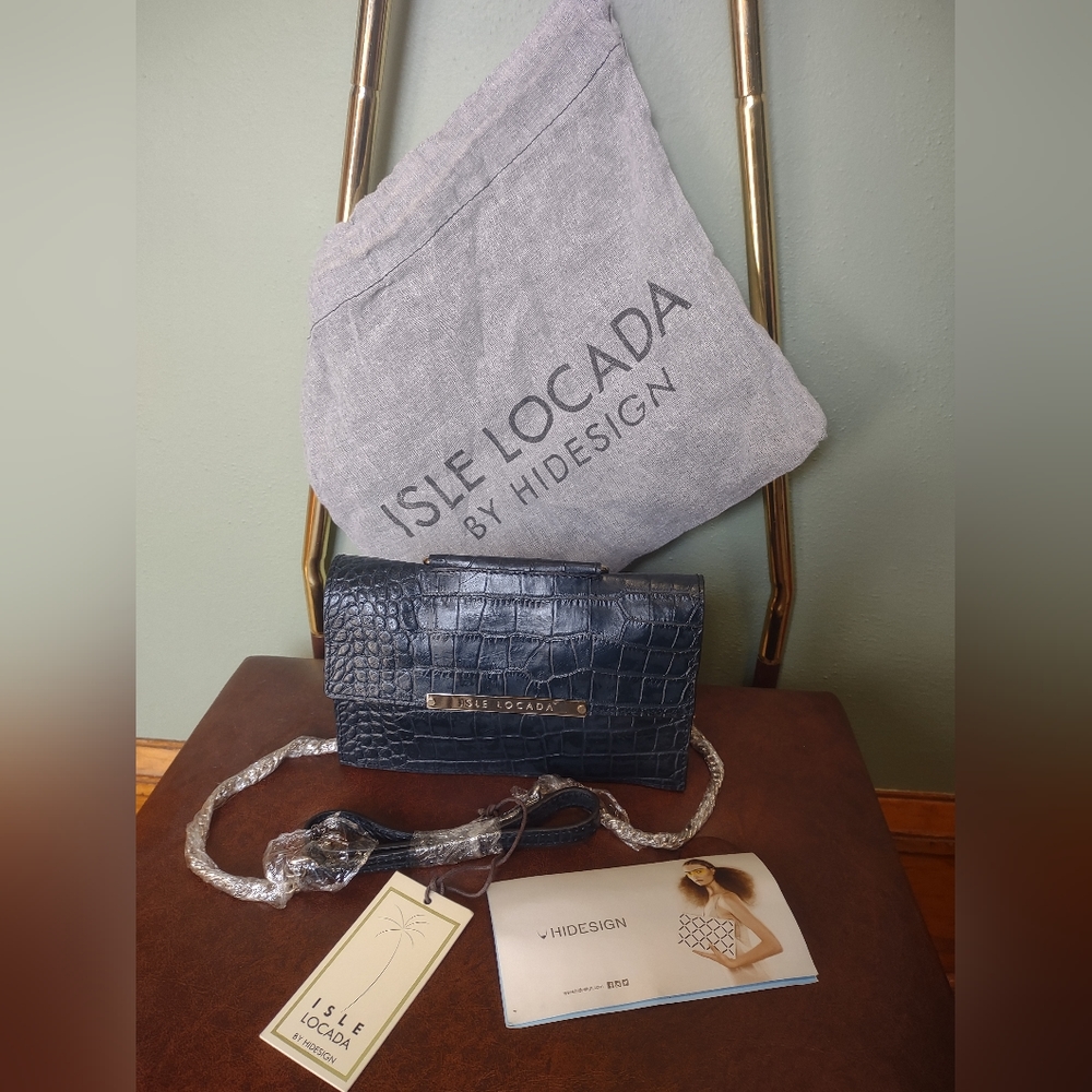 NWT Isle Locada Blair 100% leather handbag blue crossbody